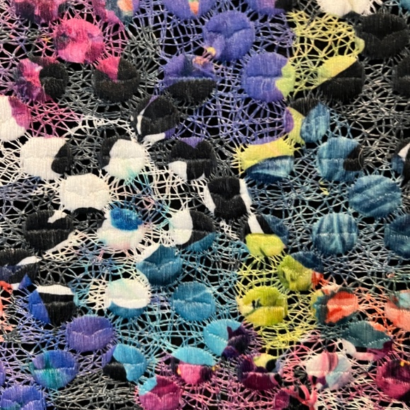 Tahari size 2 New with Tags skirt - Picture 5 of 14